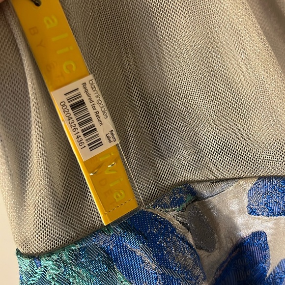 🌸 NWT Alice & Olivia Jacquard Floral mini dress size 12 - Picture 7 of 9